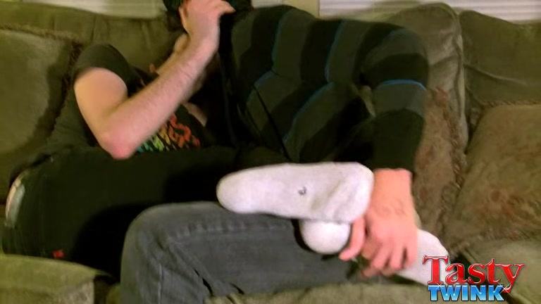 Tristan & Aron - Boys Tickle & Make Out