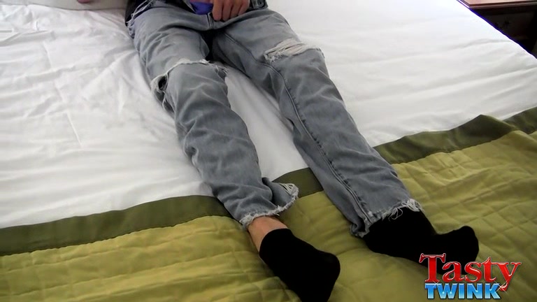A Thick Load On A Tight Twink - Dustin Knox