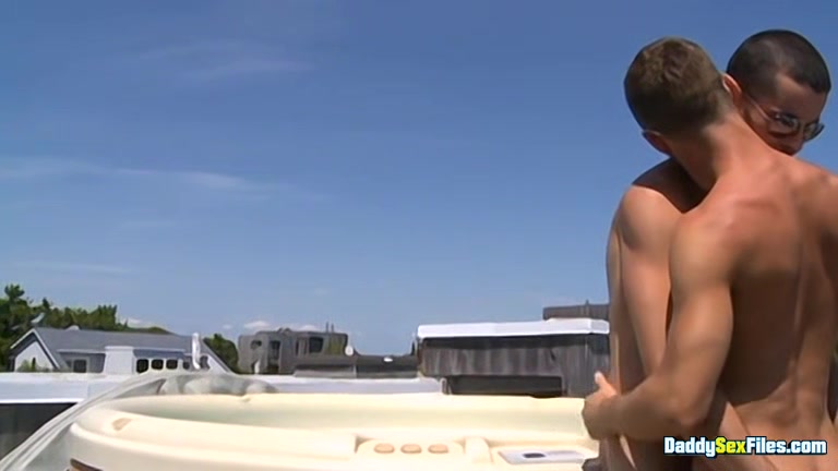 Flip Fucking In The Sun - Zach Alexander & Jake Steel