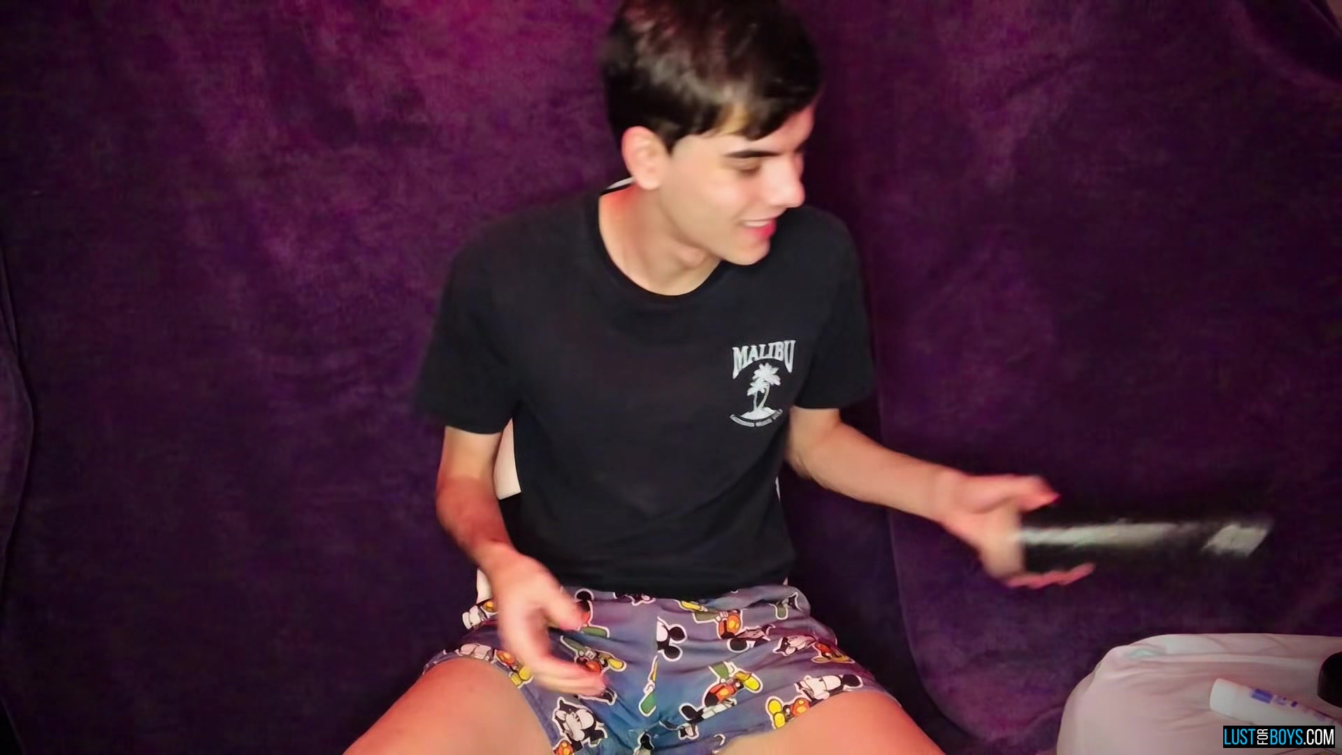 Hung Young Henry Fucks A Toy - Henry Evans