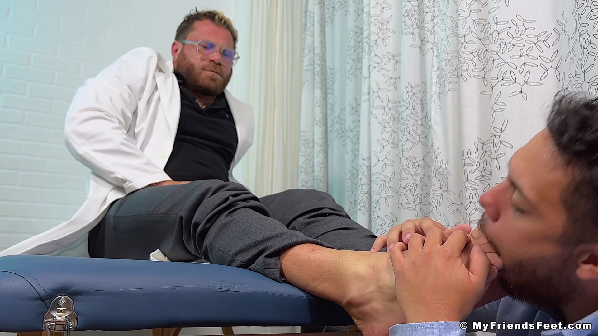 Dr. Riley Fucks Dan's Feet - Riley