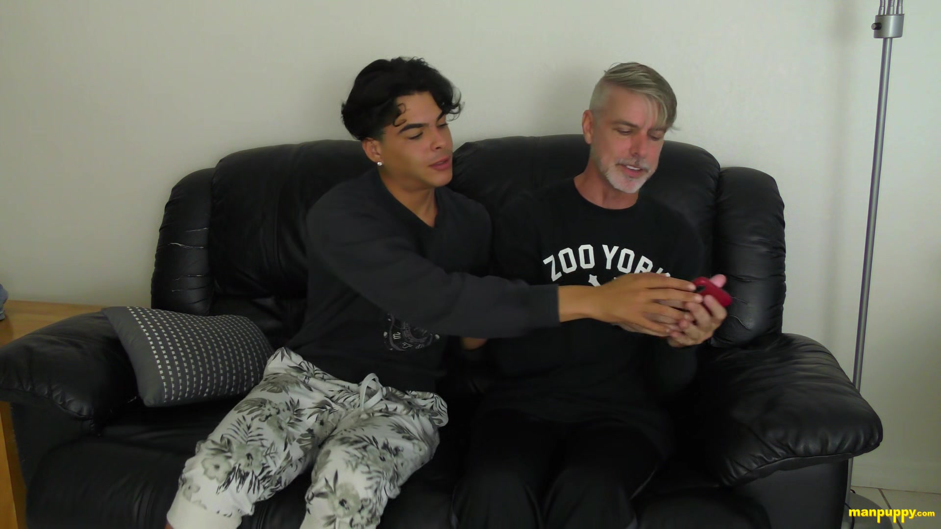 Boyfriends' Spanking Fight - Julian Jaden, Richard Lennox