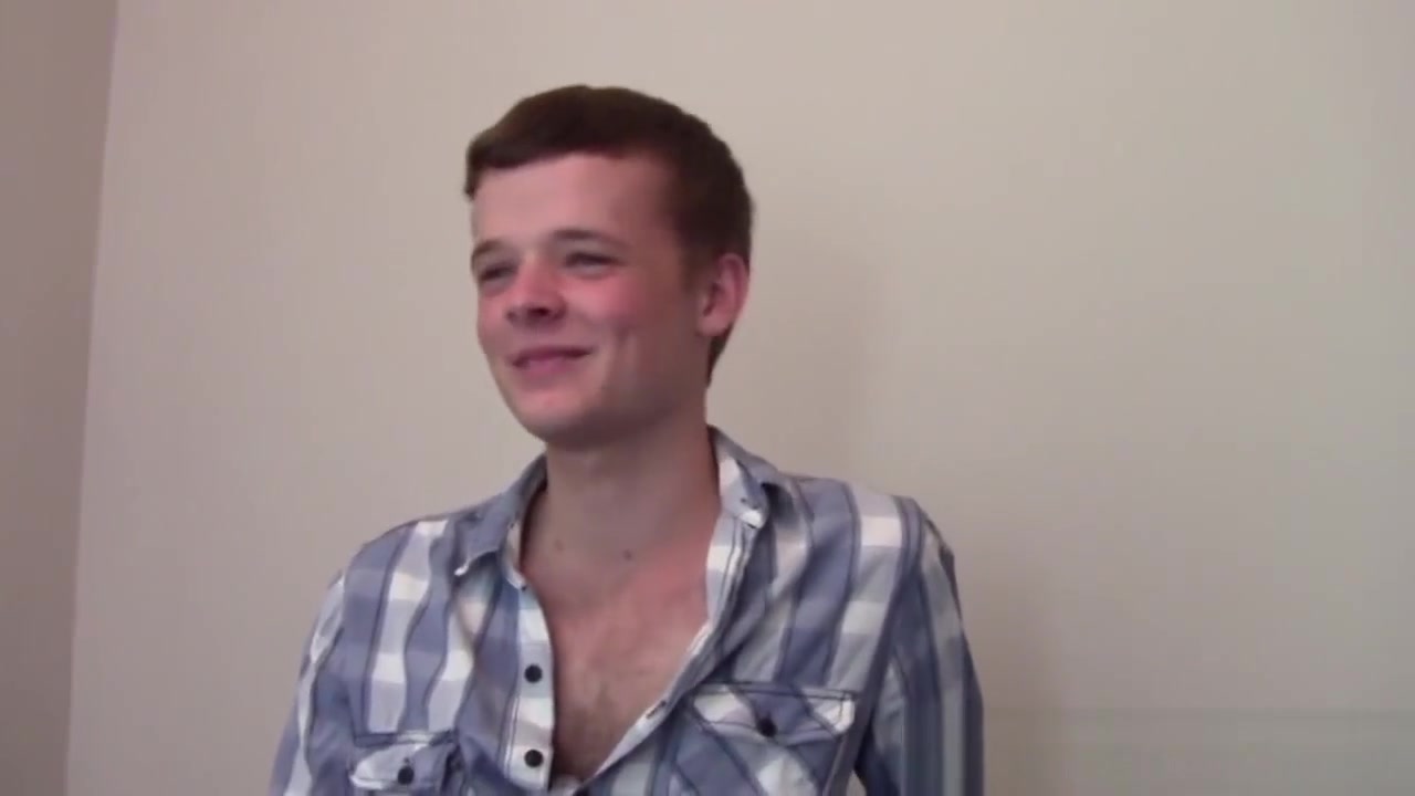 Twink amateur jizzes pov
