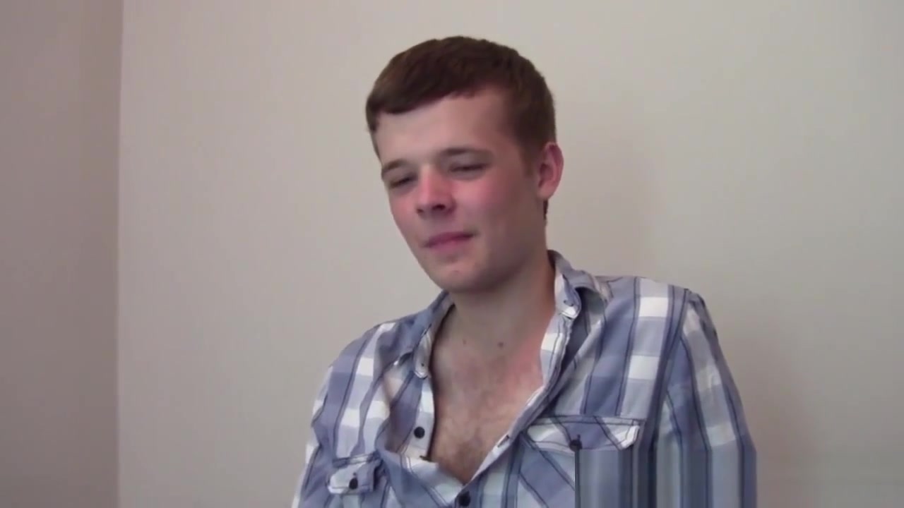 Twink amateur jizzes pov