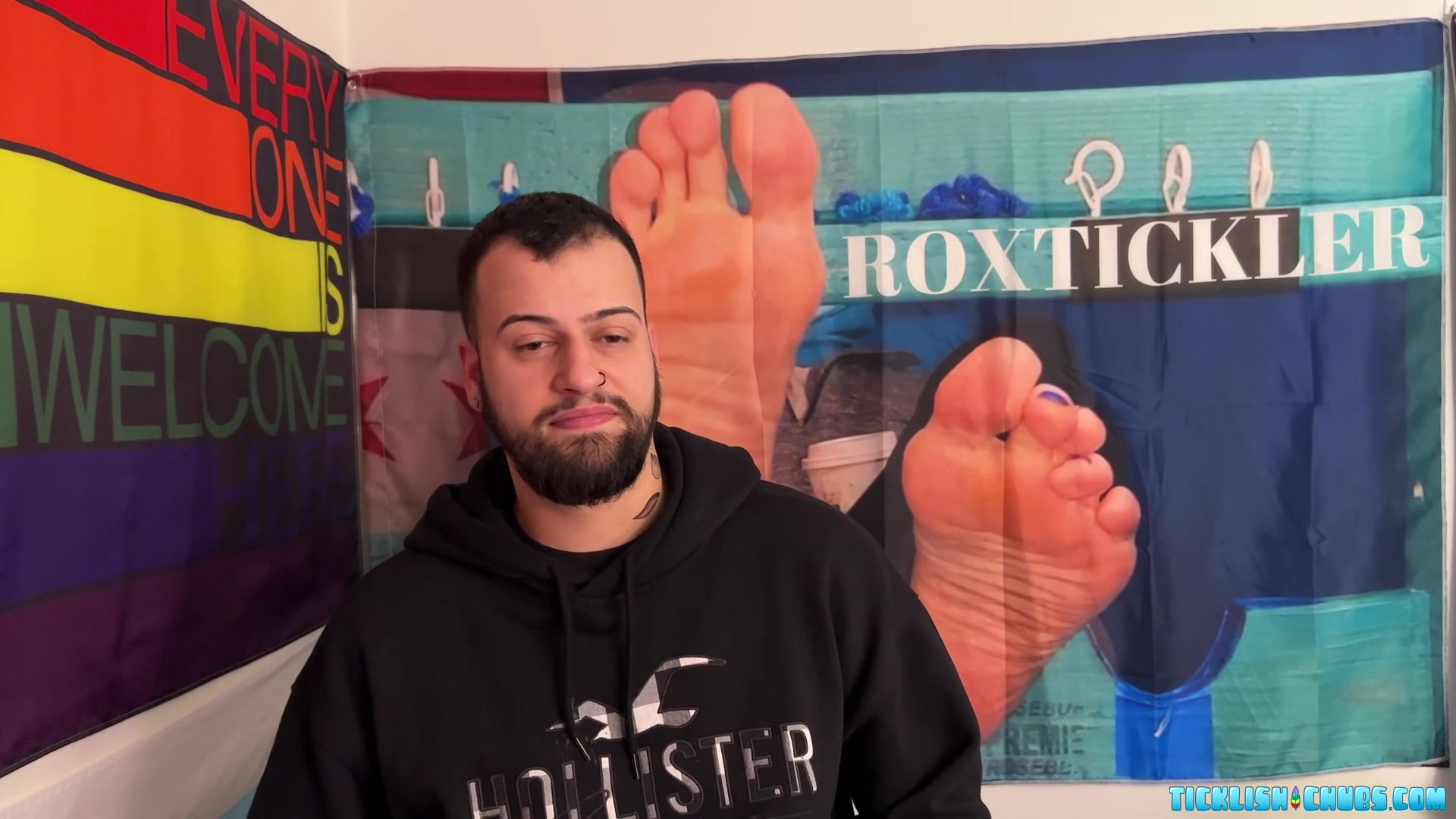 Visiting Trans Tickle Fan Evan - Evan Jons & Matt