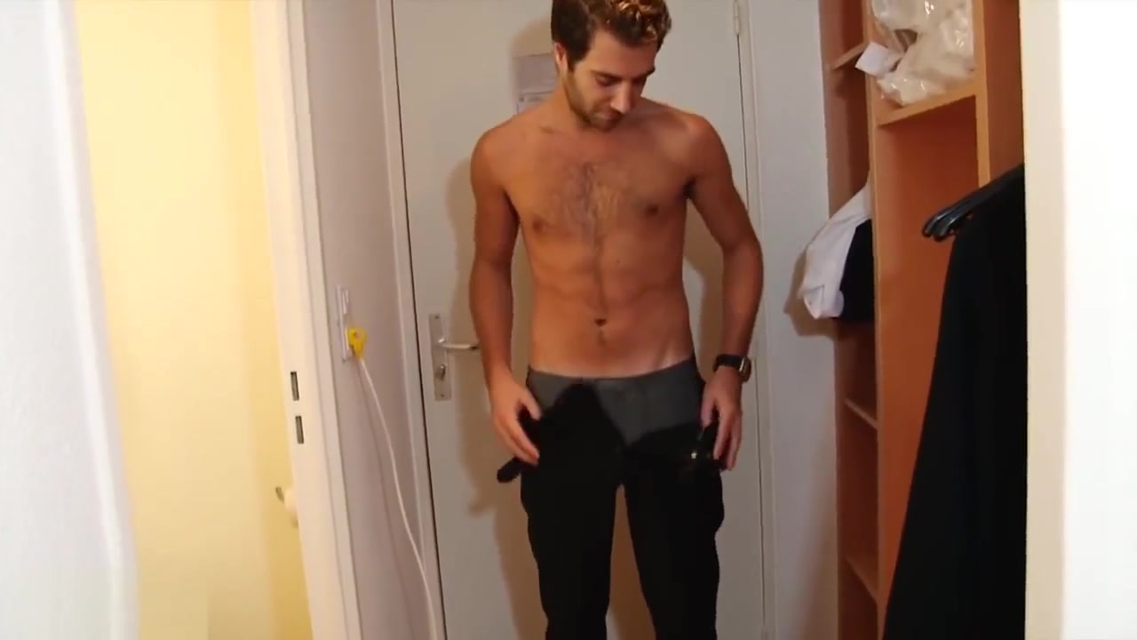 Keumgay - Stephane In the Shower
