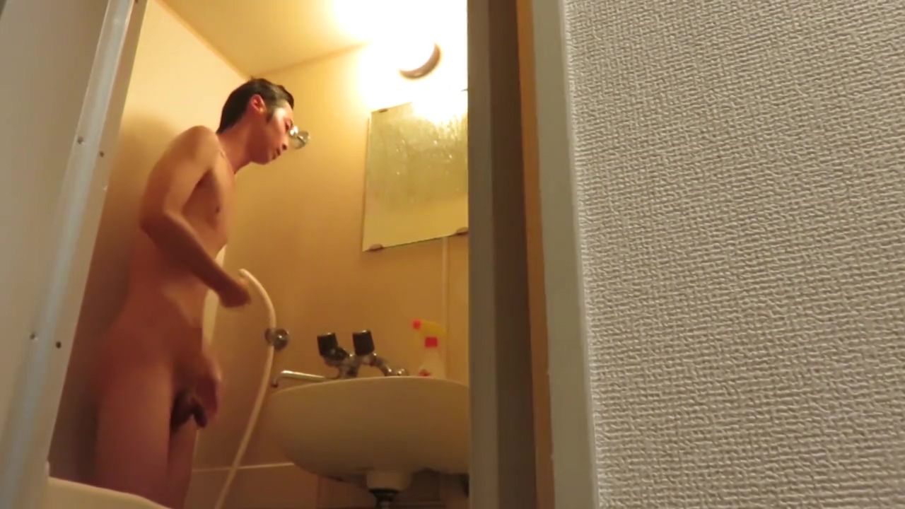 Japanese guy Ruki take a shower.