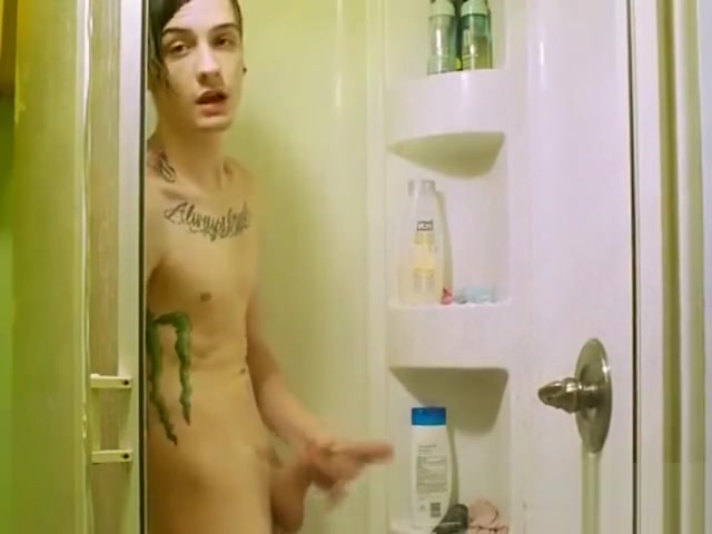 Daltronn Wank Fest in the shower