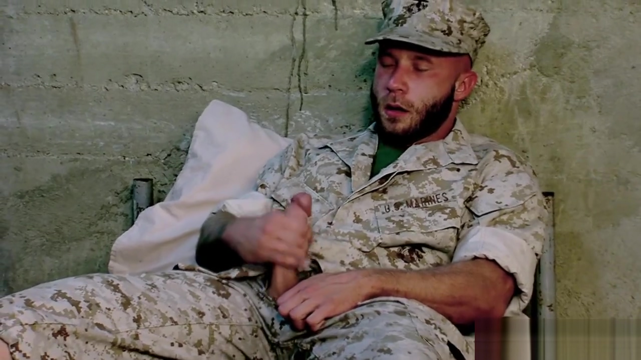 Buff military guy jizzed