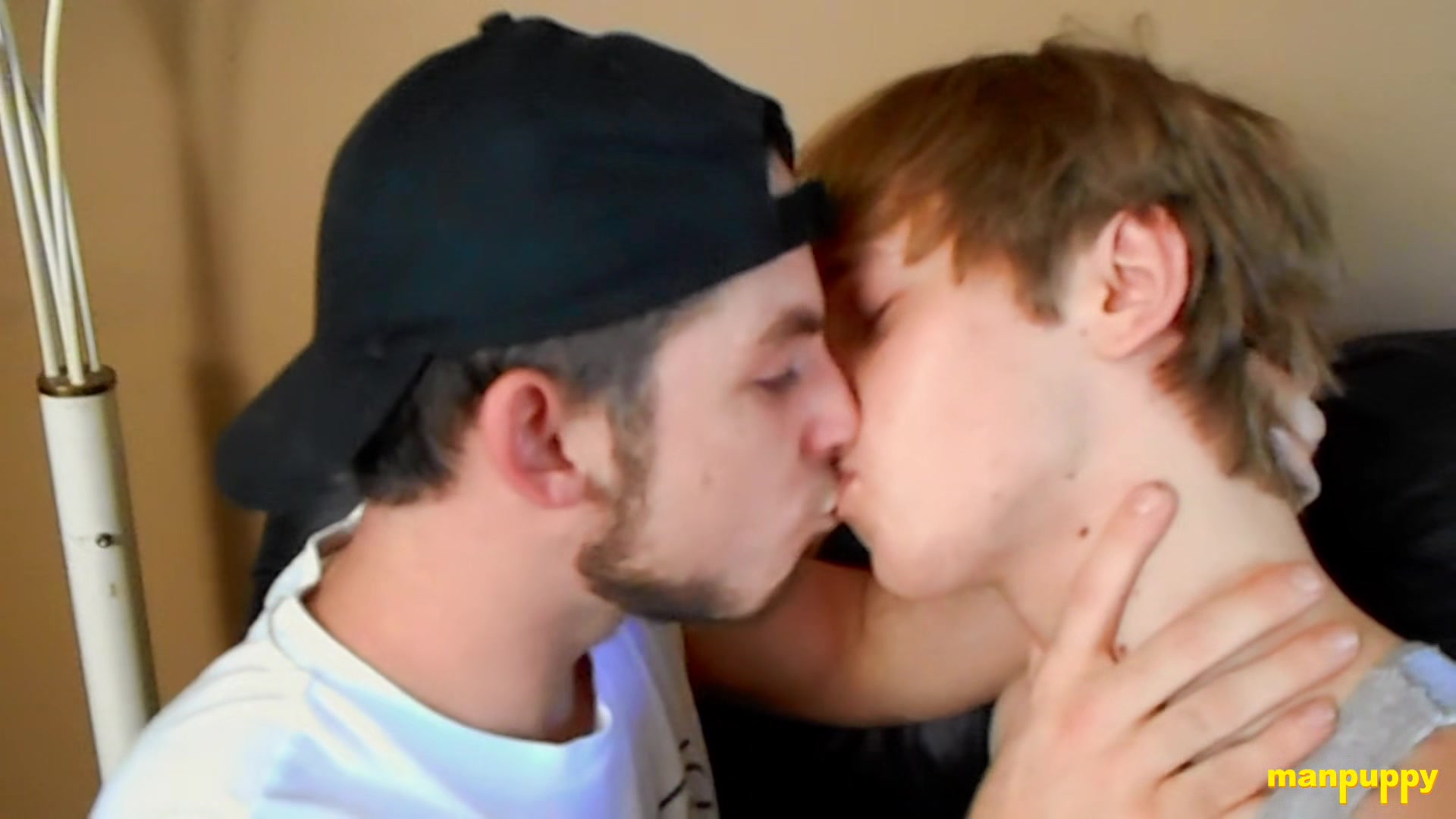 Hot Gay Kissing 27 - Toby Springs, Elis Ataxxx
