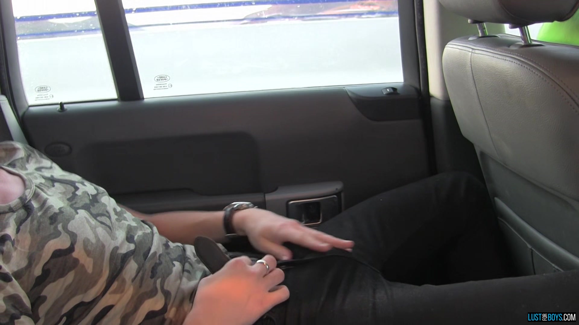 Justin Strokes His Load Out In The Back Seat - Justin Blaber & Casper Ellis