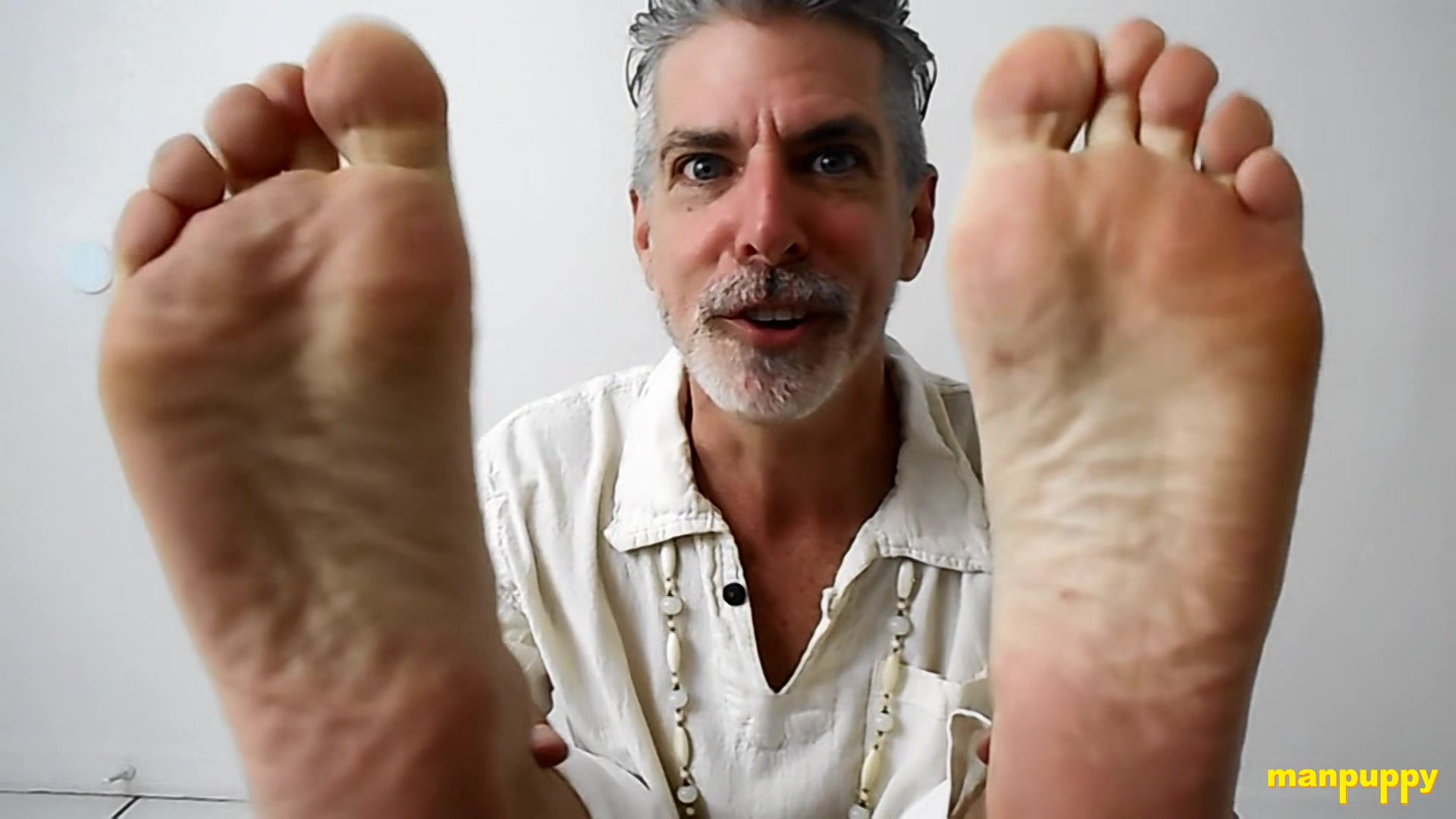 Yoga Self-Foot Worship - Richard Lennox