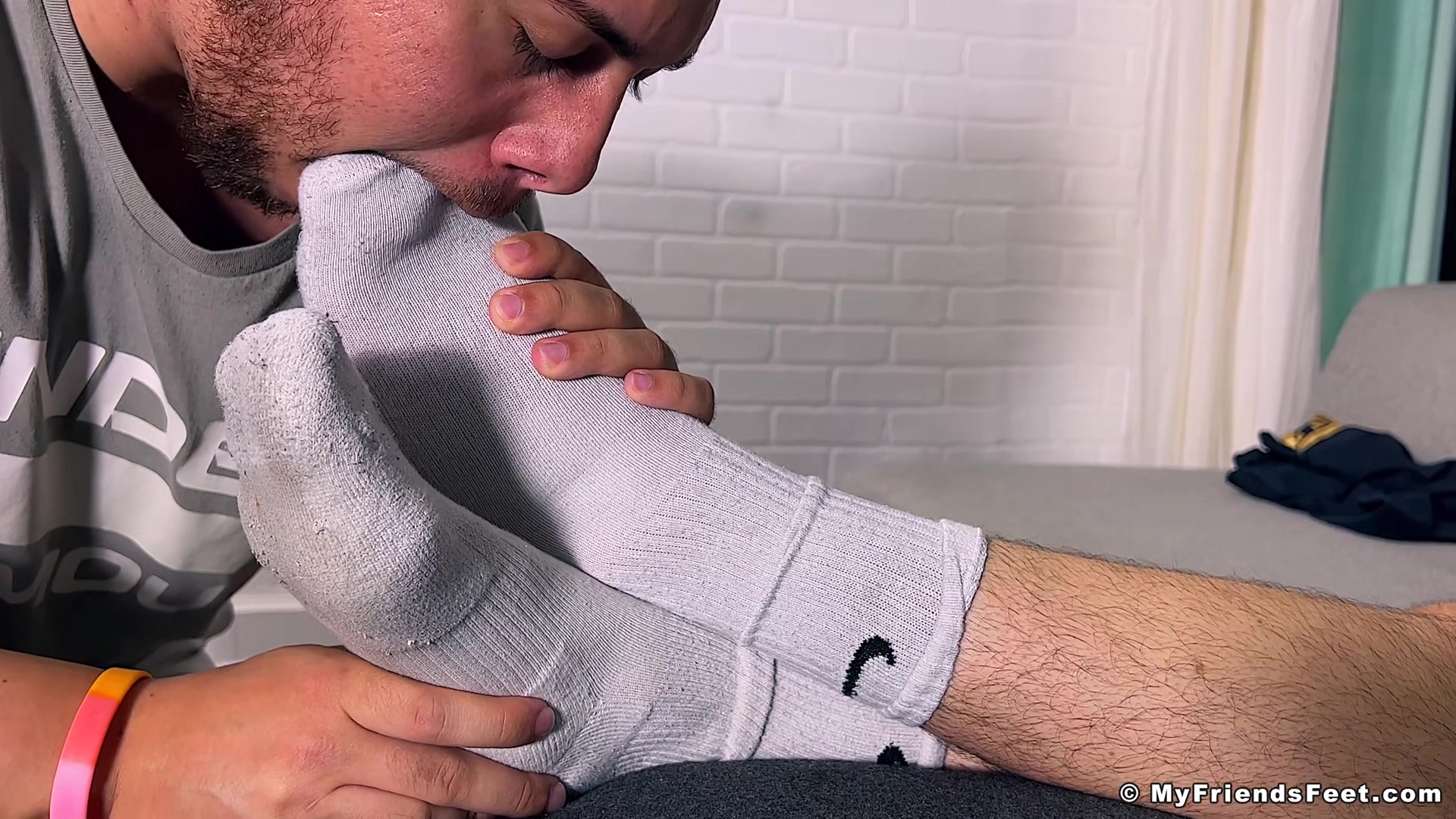 Zak's Size 14s Worshiped - Zak