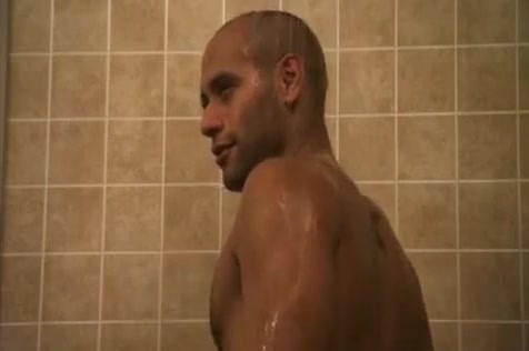 jail shower 3some