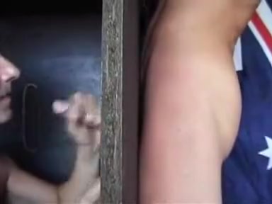Straight guy in gloryhole