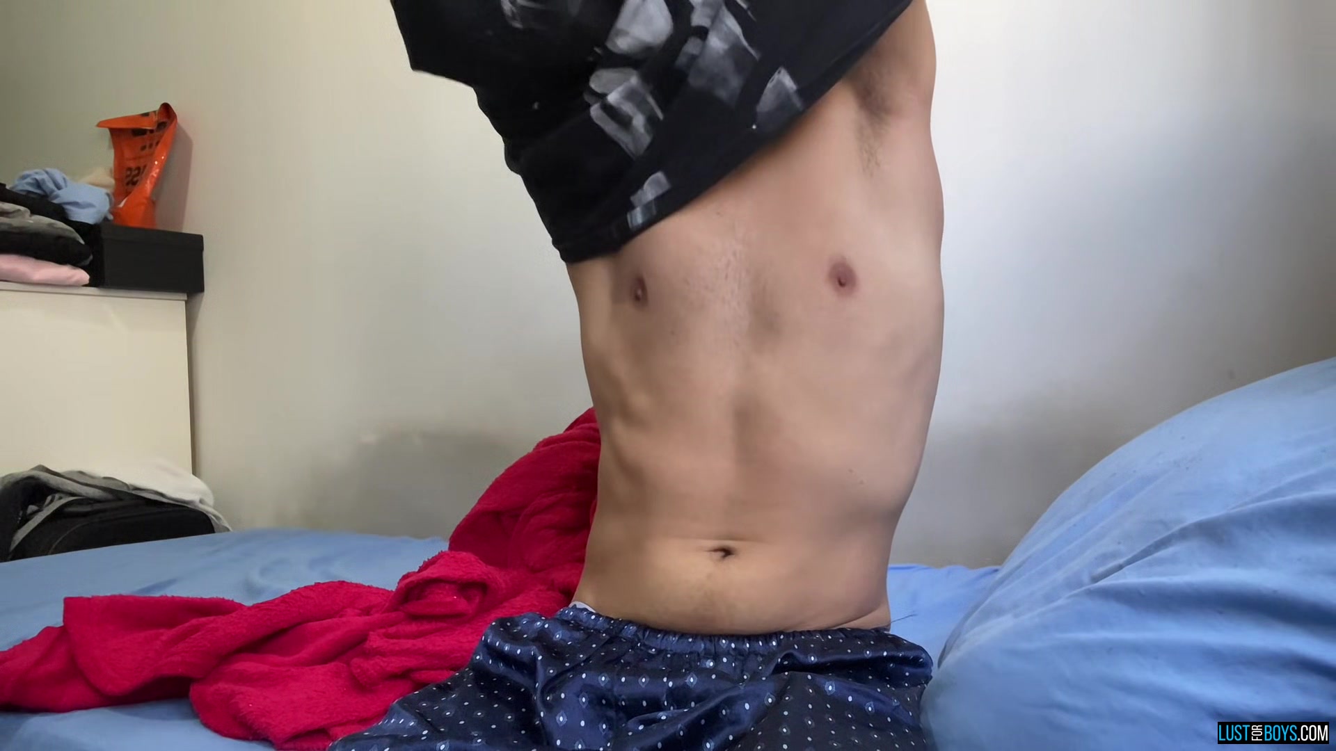 Stroking Thick Uncut Twink Cock - Henry Lynes