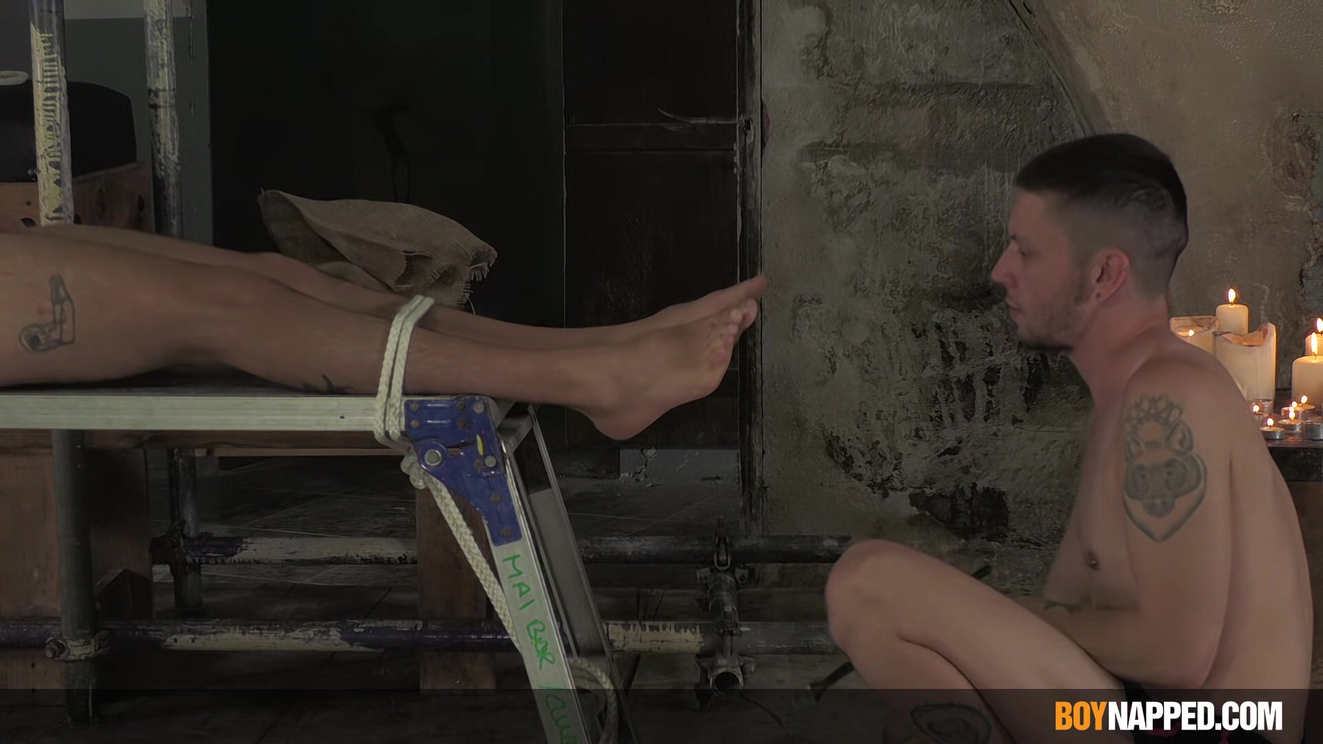 A Hung Boy Well Used - 1 - Luca Zavat & Xavier Sibley