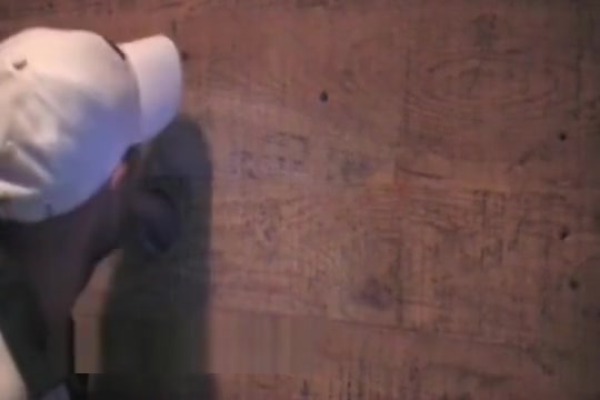 suck straight muscle guy un glory holes