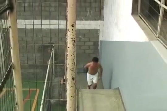 Sport Lads Suck In the Shower;Fuck in the Lockerroom