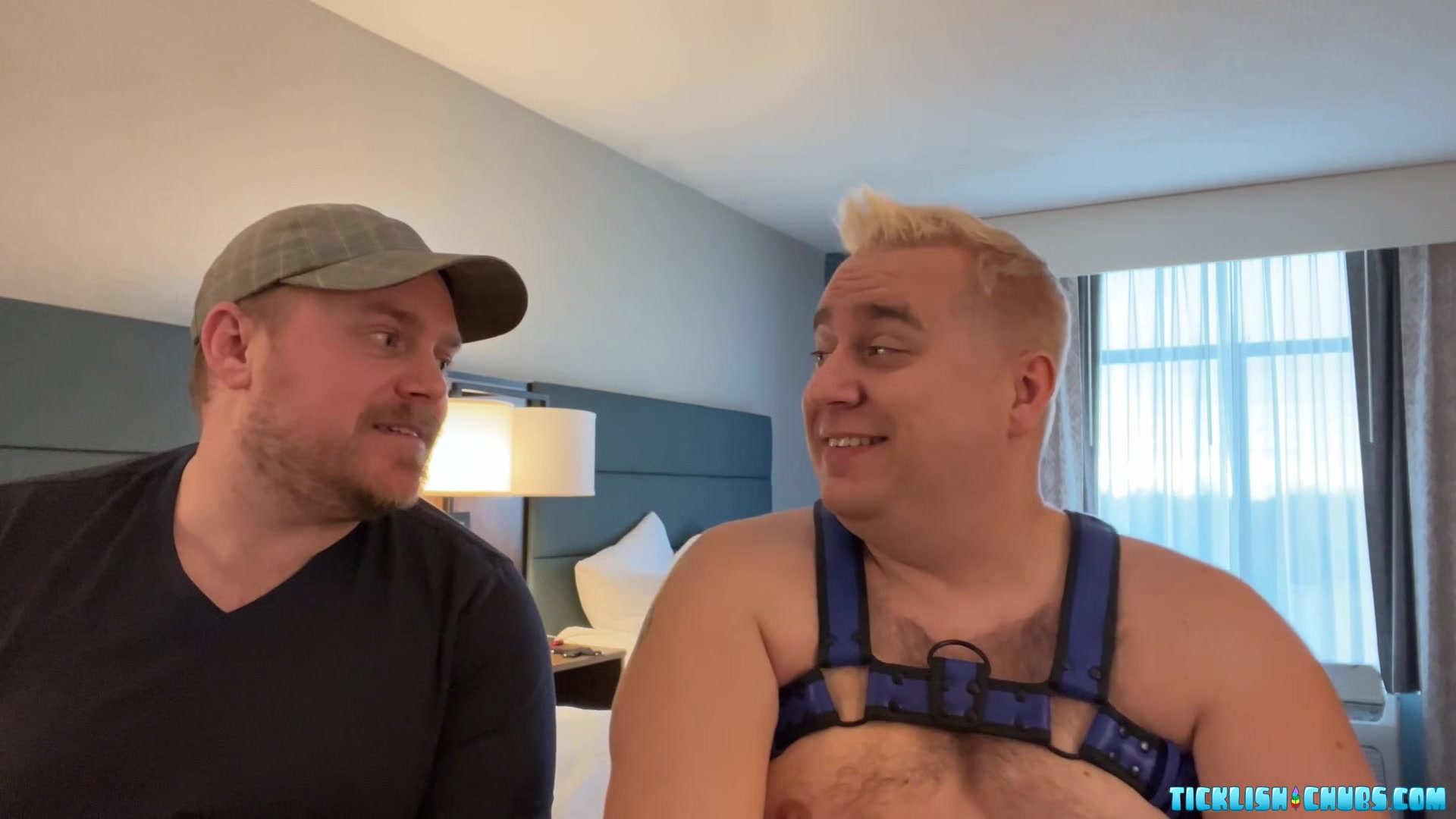 Jersey Tickling: Cub Feet - Cub Feet & Matt