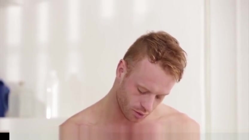 Chris Reed and Tom Vojak have sex after the sensual massage