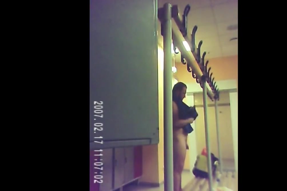 gym shower 16