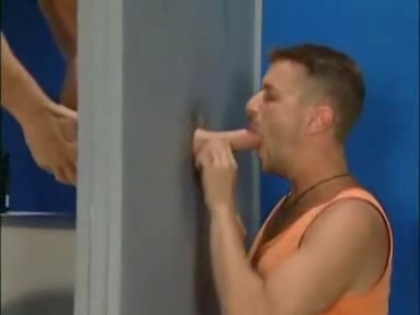 gloryhole fuck