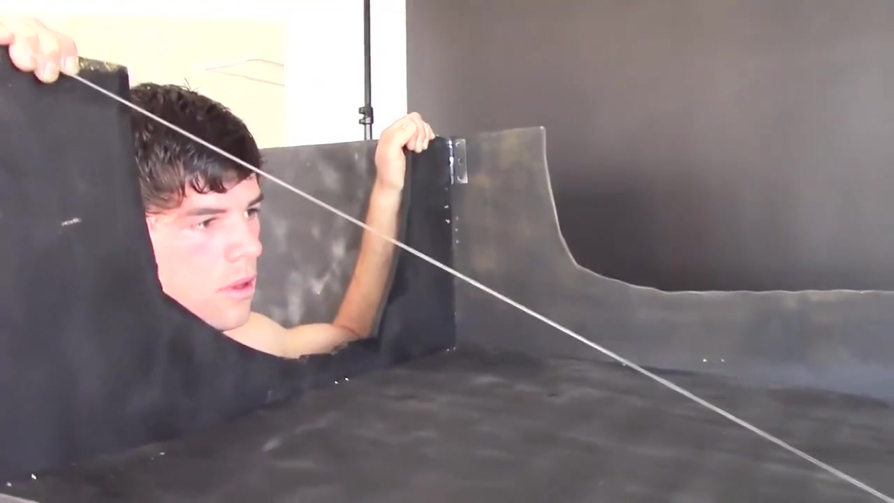 Suck And Bone, Gloryhole