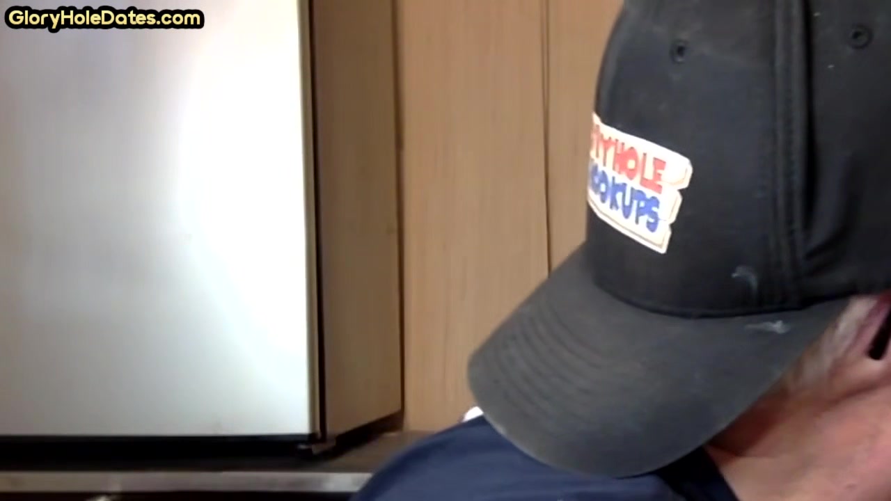 gay gloryhole recorded