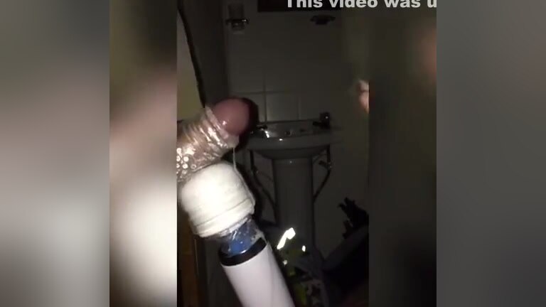 Gloryhole hung straight lads