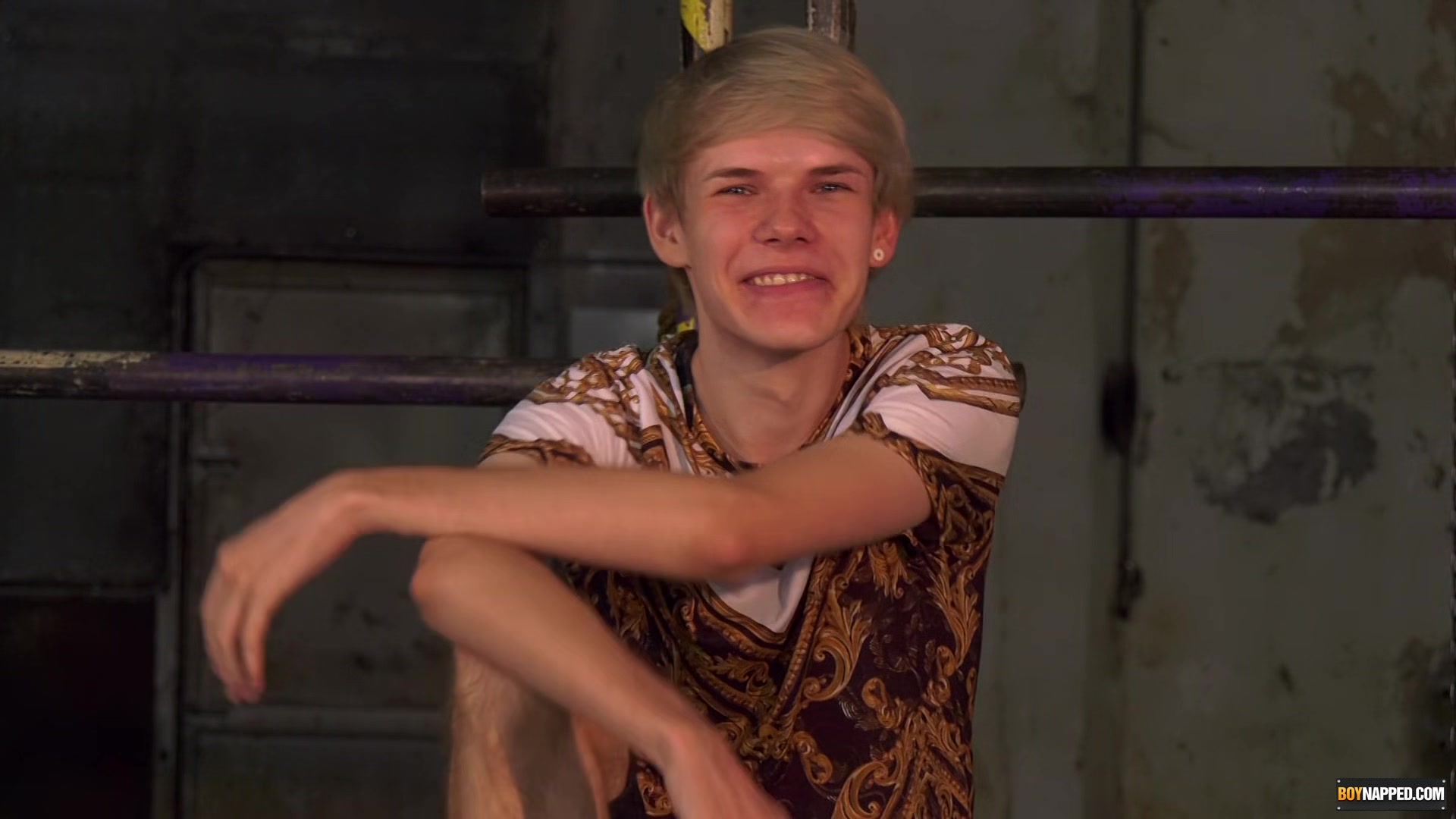 Blindfolded gay Sky Heet waxed and dungeon blowjob