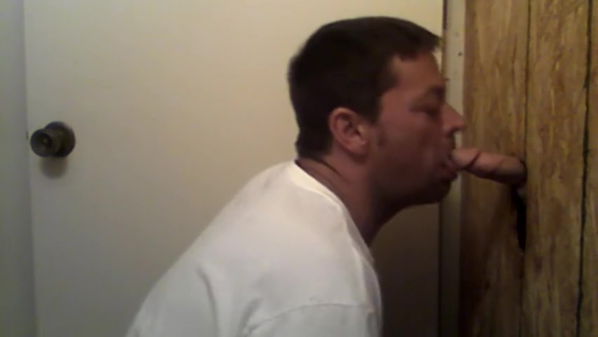 Anon guy fucks me bb and piss glory hole