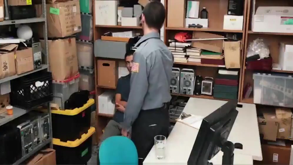 Young Security Officer Bangs Petite Punk RAW - YOUNGPERP.COM