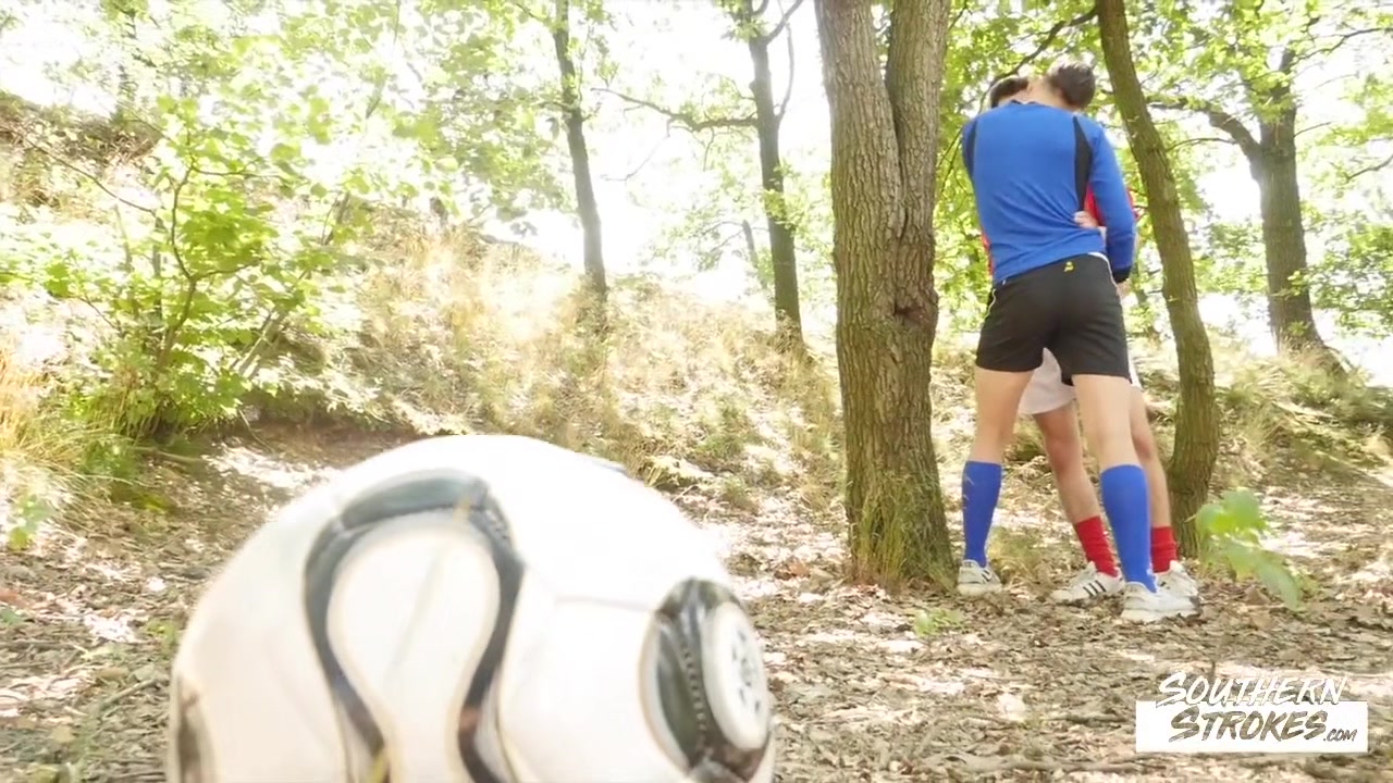Soccer Kit Compilation - Kitted Out - Dec 18, 2020