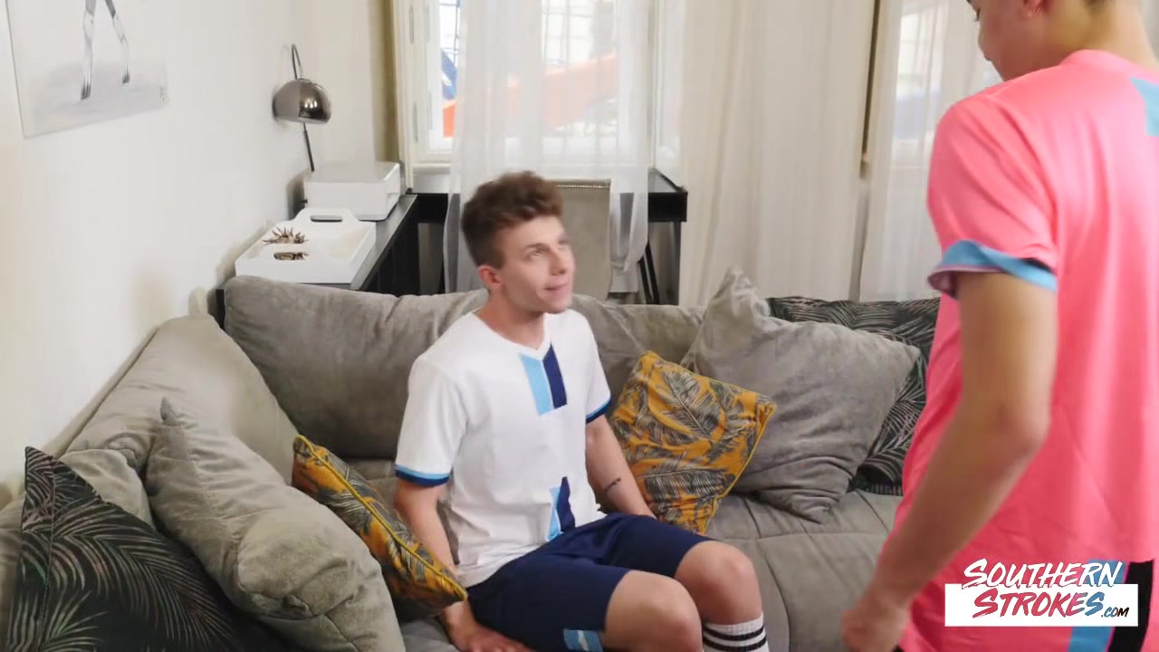 Martin Steel and Danny Bianchi - Horny Let Me Help - Sep 2, 2022