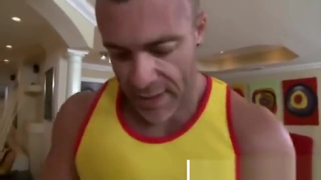 Straight guy gets massage from gay