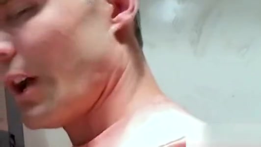 Straight guy duped into gay BJ at gloryhole
