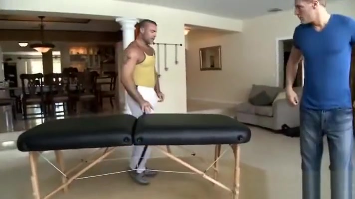 Sexy boy orders massage at home from gay bear