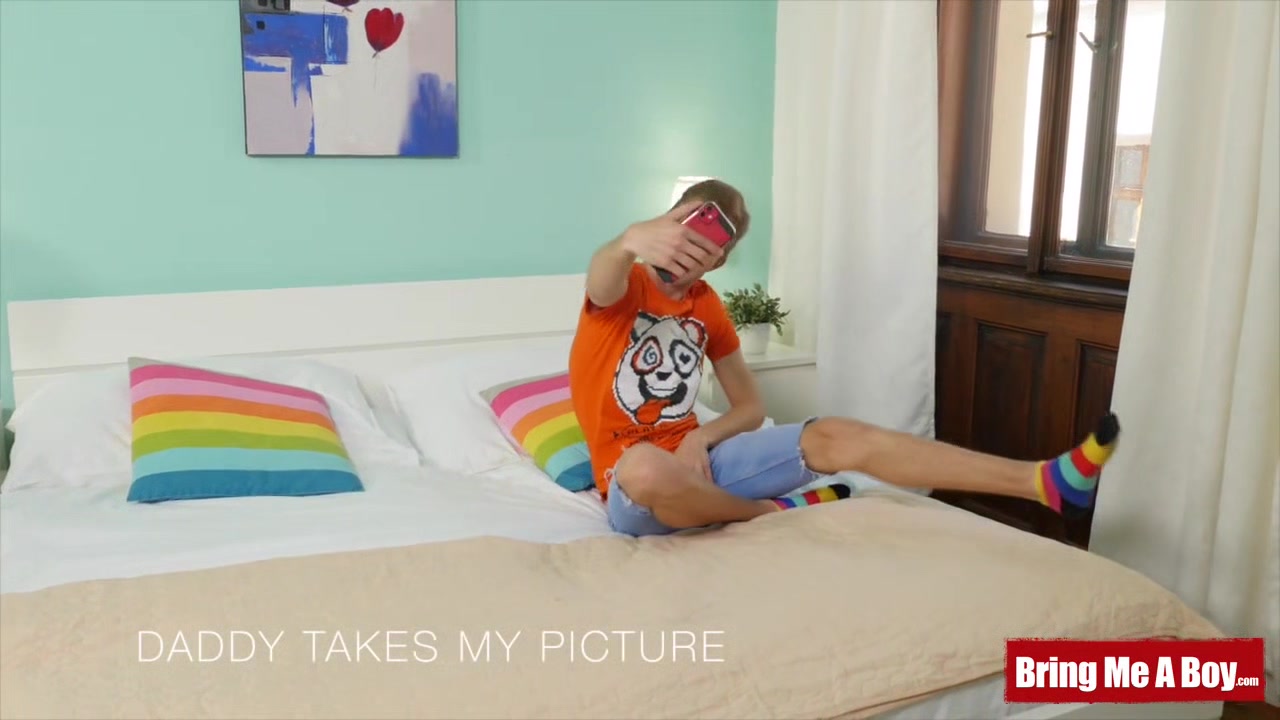 Step daddy Takes My Picture - Jul 30, 2021