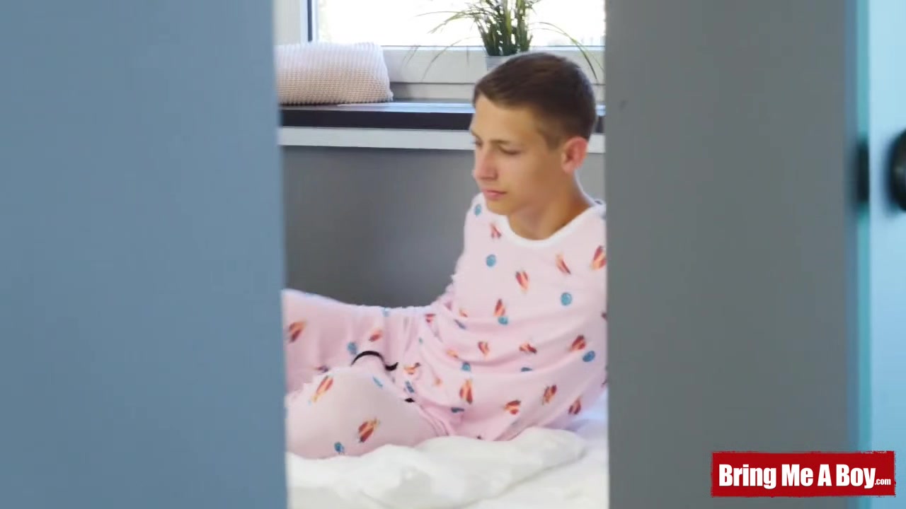 Spy On Step daddy - Sep 9, 2022