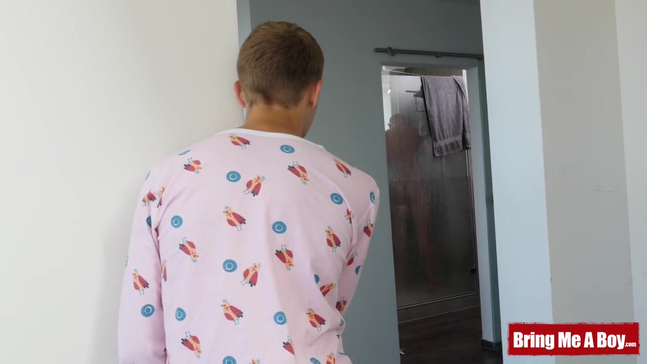 Spy On Step daddy - Sep 9, 2022