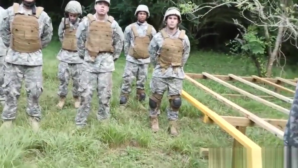 Military hunks rimming ass in outdoors orgy