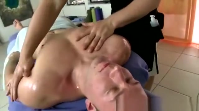 Straight guy gets a massage from a gay dude