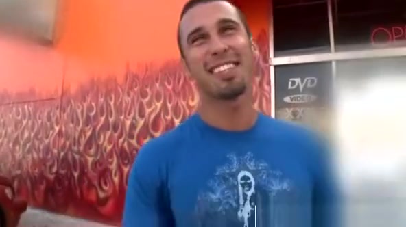 Muscled guy fucks a gay mouth in a glory hole