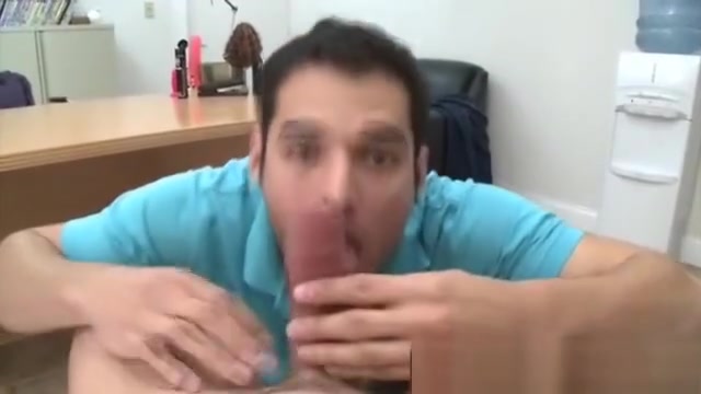 Gay sucking his boss in his office
