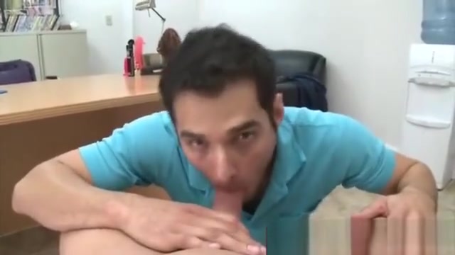 Gay sucking his boss in his office