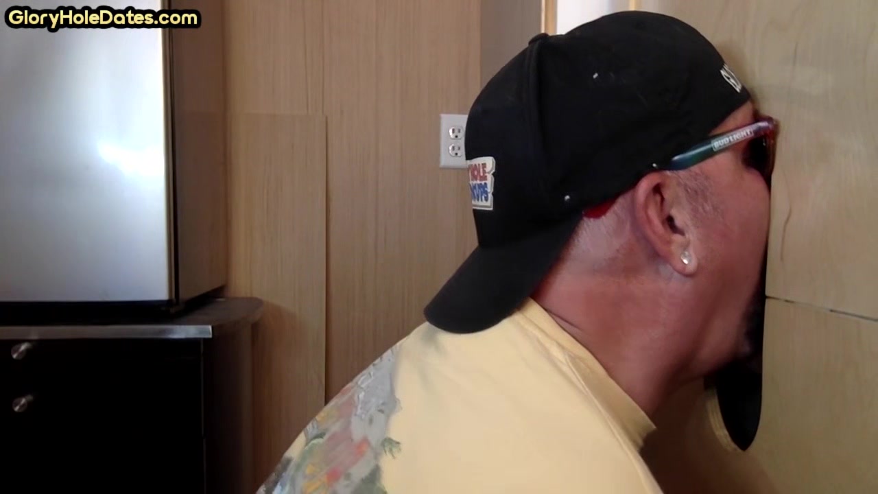 Gloryhole gaydaddy deepthroating cock in amateur closeup