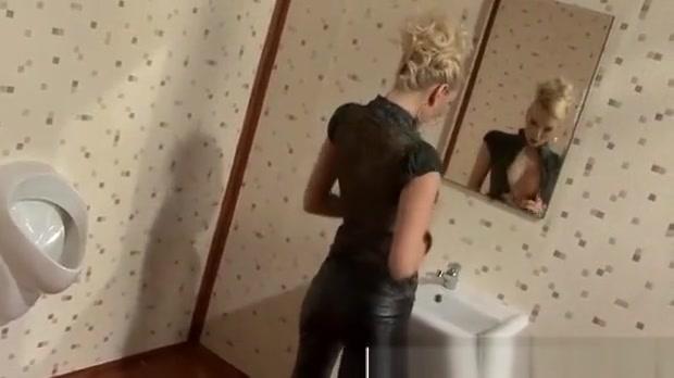 Glamorous blonde gives bj at gloryhole