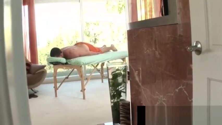 Horny massage guy is really gay