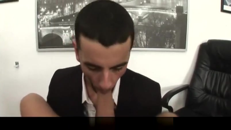 Two gays locked themselves up for some office oral sex